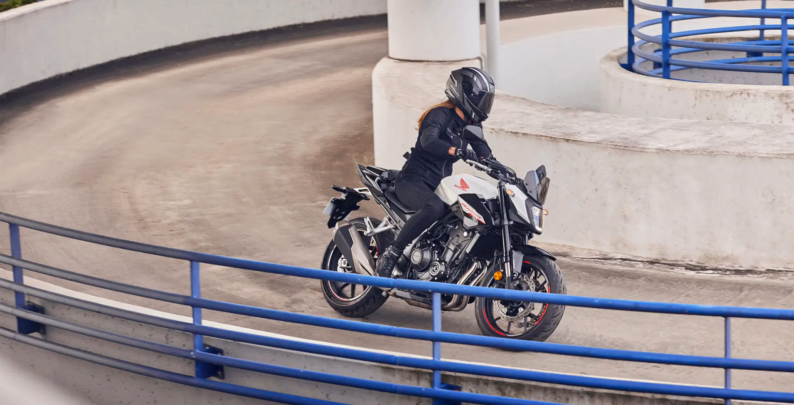 Hornet 500 detalhe do motor - 6 de 14