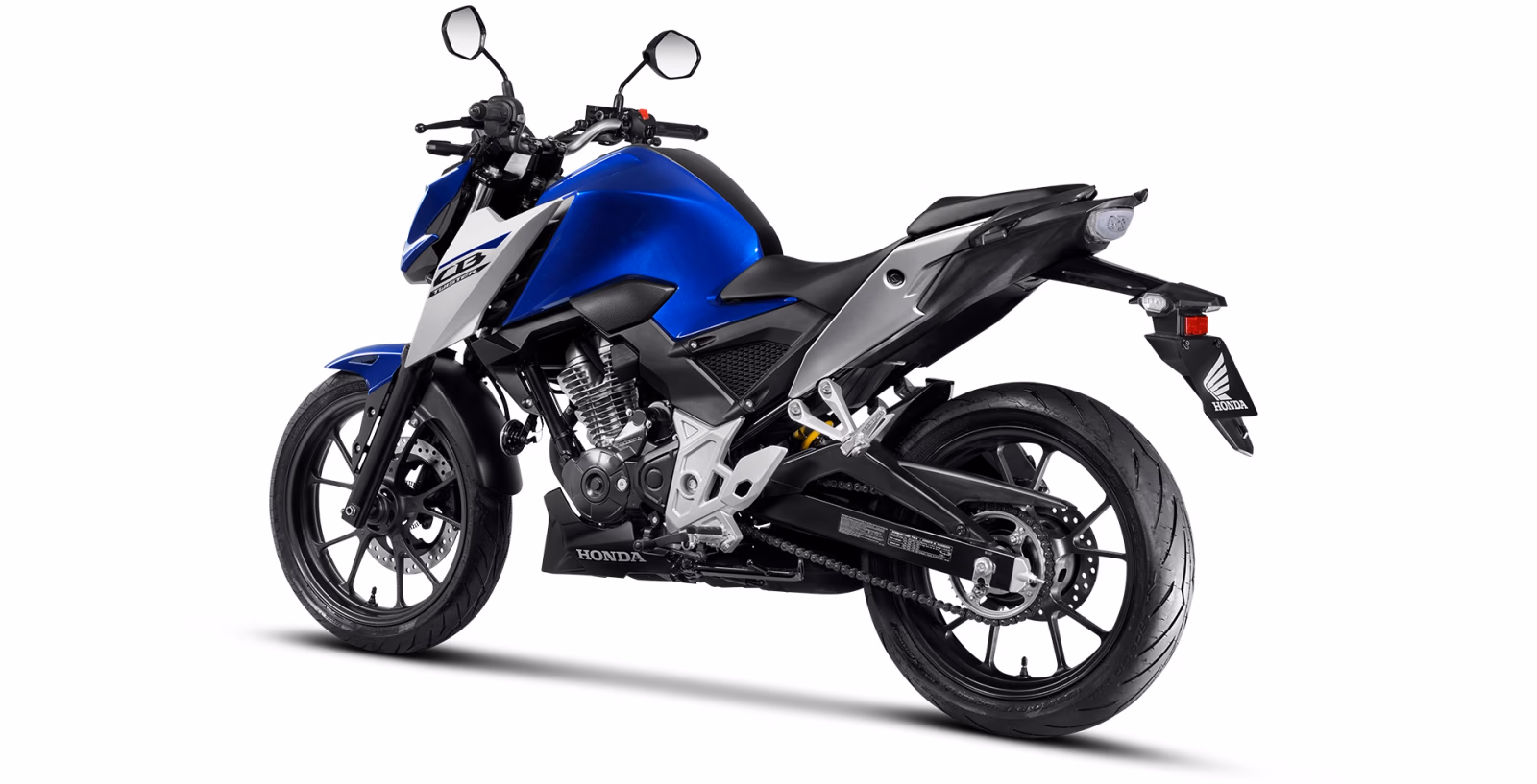 CB 300F Twister detalhe traseiro - 8 de 9