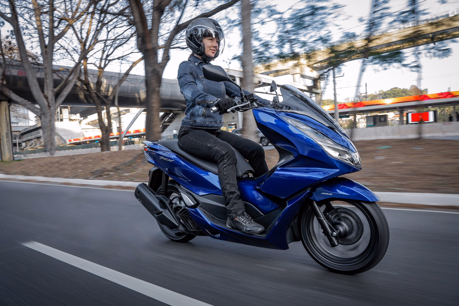 Honda PCX 2026 - Imagem 15 - 15 de 38