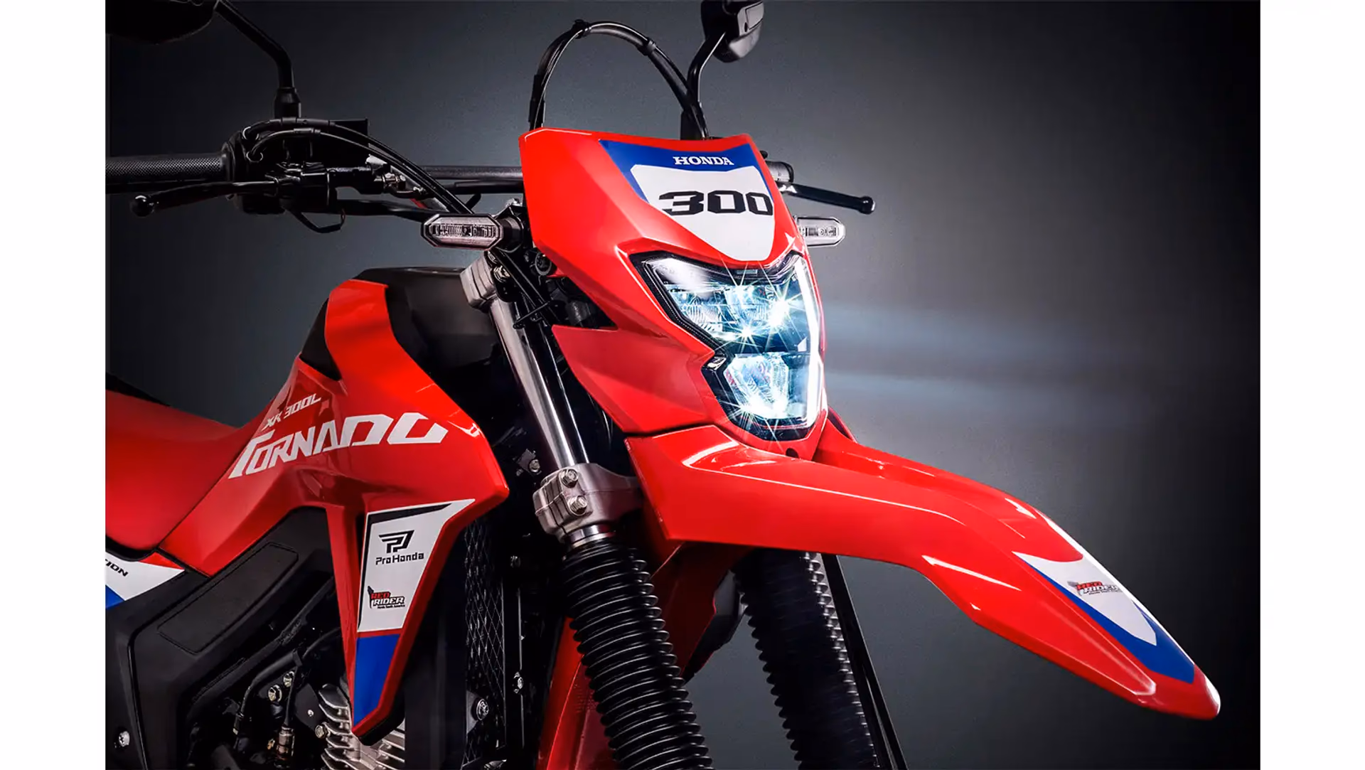 Moto Honda Xr300l Tornado Edicao Especial Vista Diagonal Direita Frente - 1 de 9