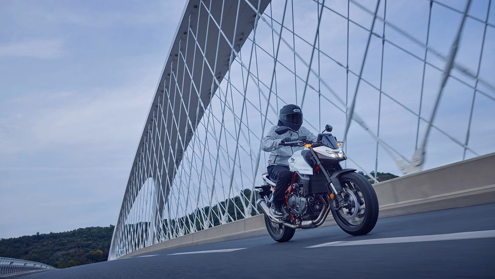 Moto Hornet 750 Galeria de Fotos - 8 de 20